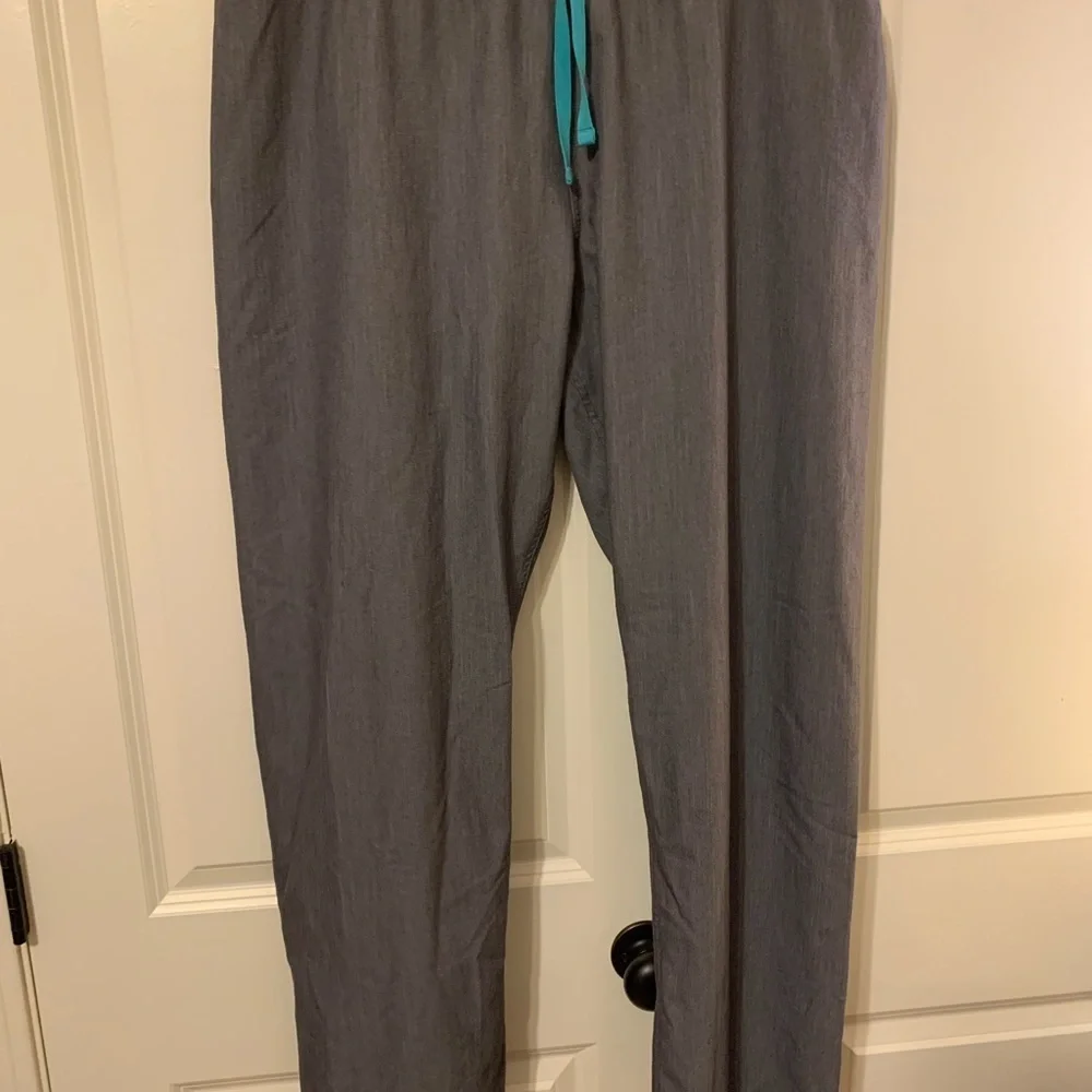 Men’s Tall Figs scrub pants